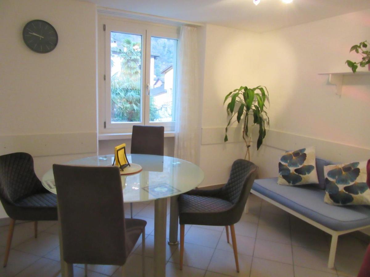 Casa Rosa Appartement Biasca Buitenkant foto